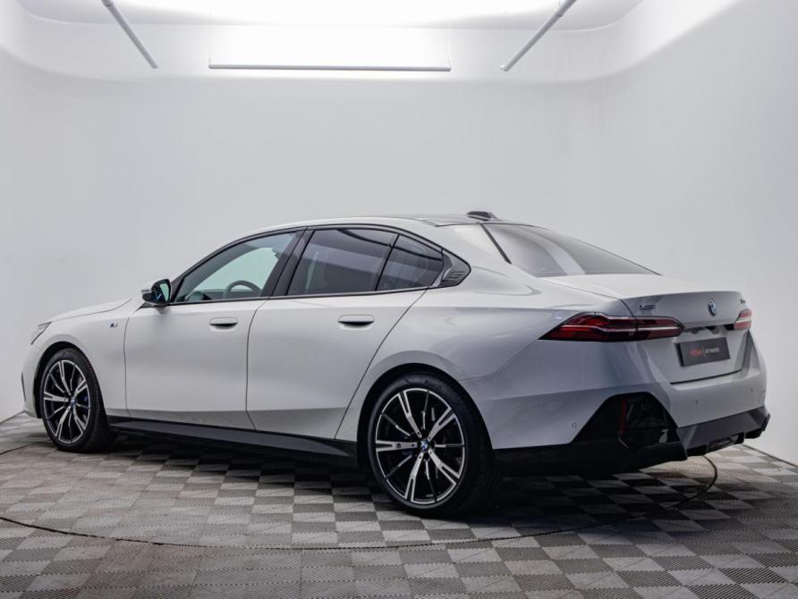 BMW 5 серии VIII (G60/G61/G68) Москва  - изображение 3