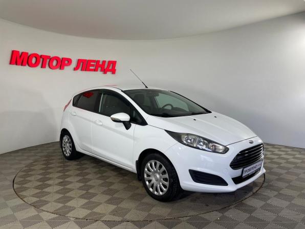 Ford Fiesta Mk6 Рестайлинг с пробегом 2015 года, цена 870 000 рублей, 126000 км, хэтчбек, Автокод Объявления