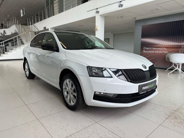 Skoda Octavia III (A7) Рестайлинг с пробегом 2018 года, цена 1 869 000 рублей, 72165 км, лифтбек, Автокод Объявления
