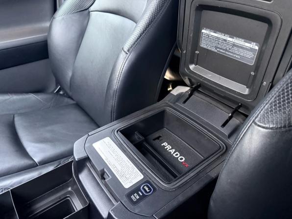 Toyota Land Cruiser Prado 150 Series с пробегом 2010 года, цена 2 607 000 рублей, 268380 км, внедорожник, Автокод Объявления