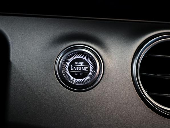 Mercedes-Benz E-Класс V (W213 S213 C238) Рестайлинг с пробегом 2021 года, цена 2 899 000 рублей, 185598 км, седан, Автокод Объявления