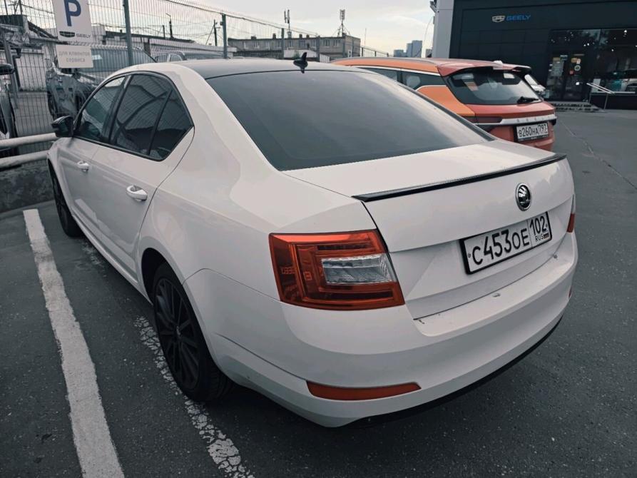 Skoda Octavia III (A7) Москва  - изображение 1