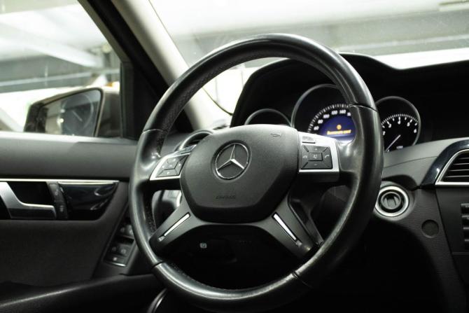 Mercedes-Benz C-Класс III (W204) Рестайлинг с пробегом 2012 года, цена 1 639 000 рублей, 146834 км, седан, Автокод Объявления
