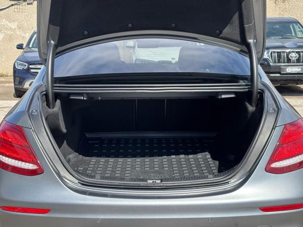 Mercedes-Benz E-Класс V (W213 S213 C238) с пробегом 2018 года, цена 4 330 000 рублей, 111826 км, седан, Автокод Объявления