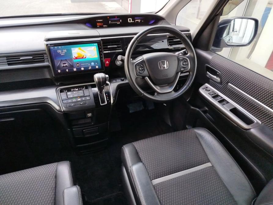 Honda Stepwgn V Москва  - изображение 19