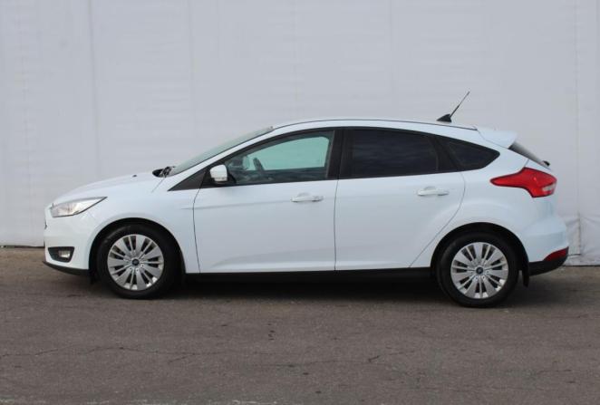 Ford Focus III Рестайлинг с пробегом 2017 года, цена 1 050 000 рублей, 171464 км, хэтчбек, Автокод Объявления