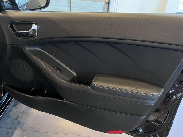Kia Cerato III Рестайлинг (Classic) с пробегом 2018 года, цена 1 855 000 рублей, 89261 км, седан, Автокод Объявления