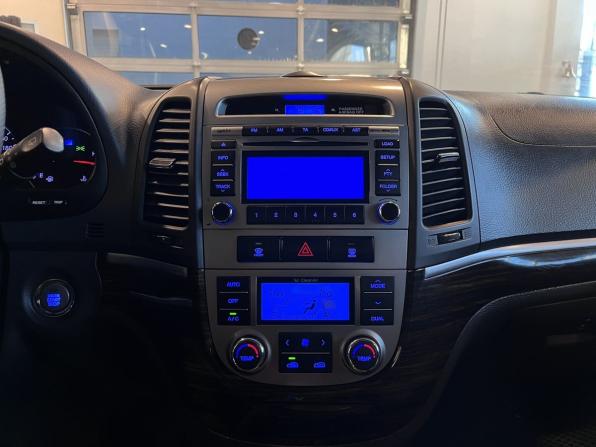 Hyundai Santa Fe II Рестайлинг с пробегом 2012 года, цена 1 240 000 рублей, 220292 км, внедорожник, Автокод Объявления