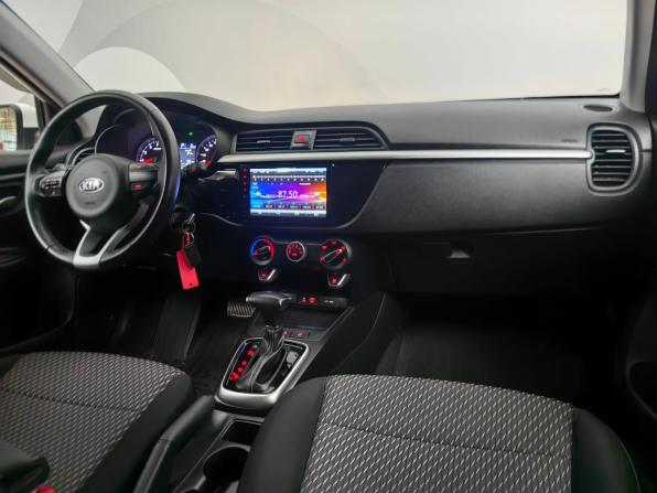 Kia Rio IV с пробегом 2018 года, цена 1 375 000 рублей, 28961 км, хэтчбек, Автокод Объявления