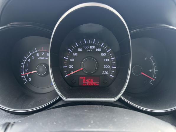 Kia Rio III с пробегом 2014 года, цена 900 000 рублей, 132676 км, седан, Автокод Объявления