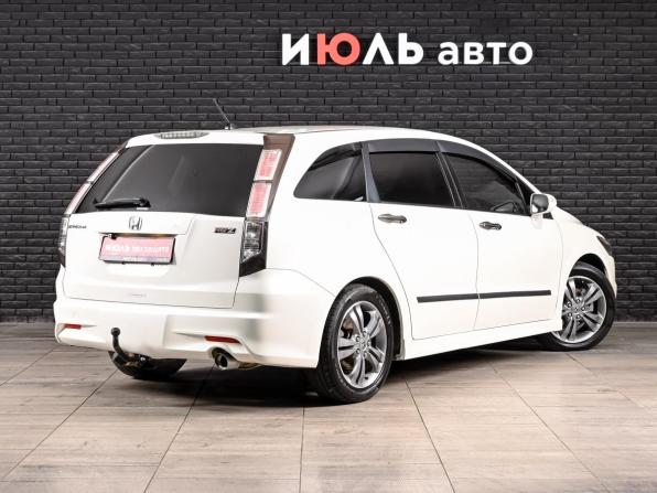 Honda Stream II Рестайлинг с пробегом 2011 года, цена 1 350 000 рублей, 144841 км, минивэн, Автокод Объявления