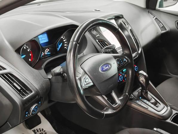 Ford Focus III Рестайлинг с пробегом 2018 года, цена 950 000 рублей, 145130 км, хэтчбек, Автокод Объявления