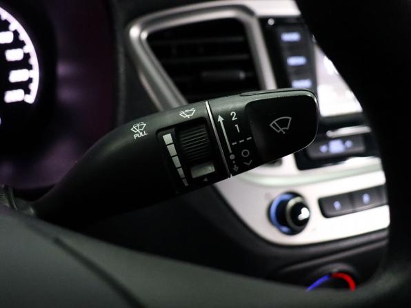 Hyundai Solaris II Рестайлинг с пробегом 2020 года, цена 1 569 000 рублей, 70000 км, седан, Автокод Объявления