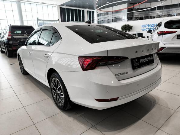 Skoda Octavia IV (A8) с пробегом 2021 года, цена 2 650 000 рублей, 57945 км, лифтбек, Автокод Объявления