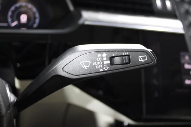 Audi e-tron I с пробегом 2020 года, цена 4 699 000 рублей, 79350 км, внедорожник, Автокод Объявления