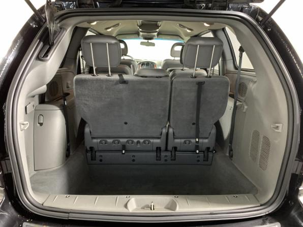 Chrysler Voyager IV Рестайлинг с пробегом 2006 года, цена 800 000 рублей, 216867 км, минивэн, Автокод Объявления