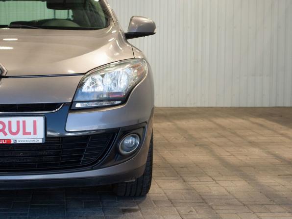 Renault Megane III Рестайлинг с пробегом 2013 года, цена 905 000 рублей, 159390 км, хэтчбек, Автокод Объявления