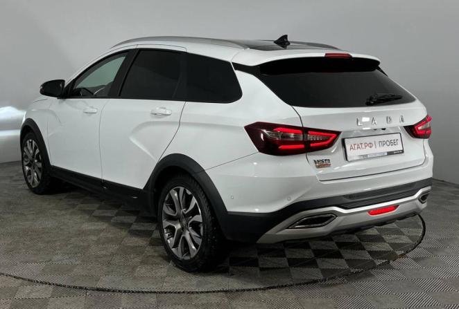 Lada (ВАЗ) Vesta I Рестайлинг (NG) с пробегом 2024 года, цена 1 535 000 рублей, 20400 км, универсал, Автокод Объявления
