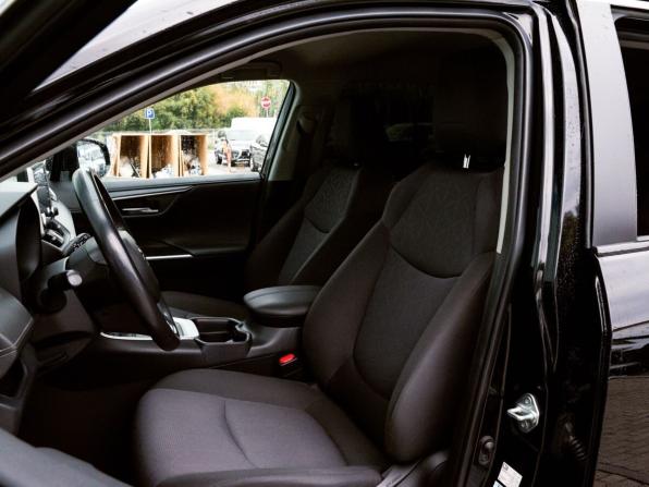 Toyota RAV4 V (XA50) с пробегом 2020 года, цена 3 730 000 рублей, 85000 км, внедорожник, Автокод Объявления