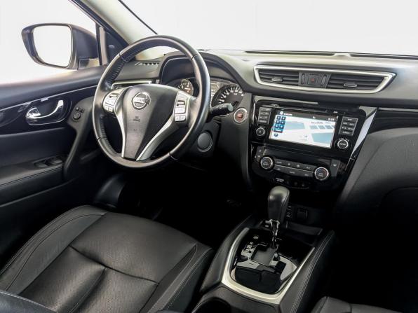Nissan Qashqai II с пробегом 2018 года, цена 1 800 000 рублей, 82500 км, внедорожник, Автокод Объявления