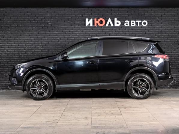 Toyota RAV4 IV (XA40) Рестайлинг с пробегом 2018 года, цена 2 299 000 рублей, 177522 км, внедорожник, Автокод Объявления