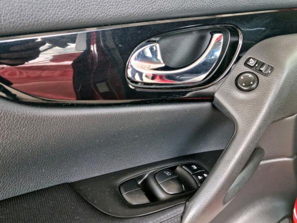 Nissan Qashqai II с пробегом 2018 года, цена 1 669 000 рублей, 145000 км, внедорожник, Автокод Объявления