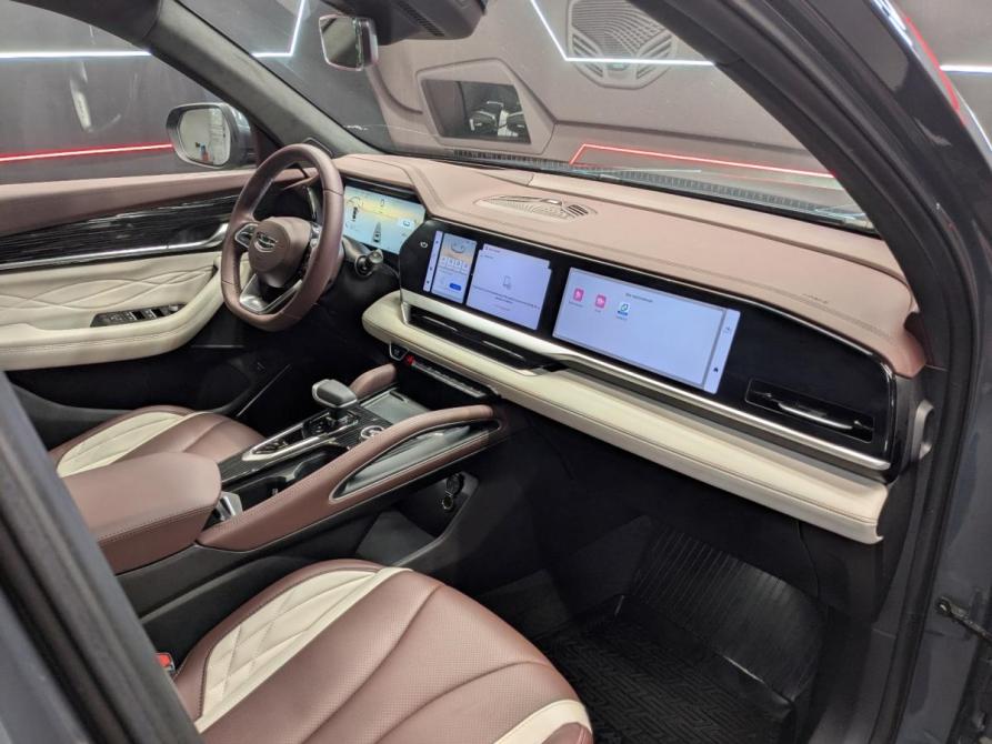 Geely Monjaro I Москва  - изображение 17