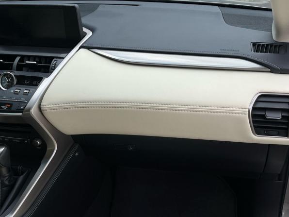 Lexus NX I Рестайлинг с пробегом 2017 года, цена 3 390 000 рублей, 40000 км, внедорожник, Автокод Объявления