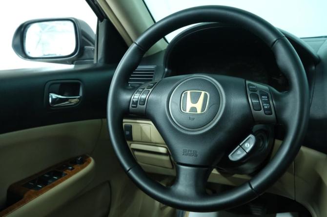 Honda Accord VII Рестайлинг с пробегом 2007 года, цена 999 000 рублей, 291541 км, седан, Автокод Объявления
