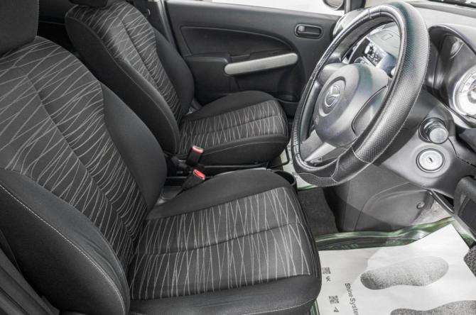 Mazda Demio III (DE) с пробегом 2007 года, цена 599 000 рублей, 208000 км, хэтчбек, Автокод Объявления