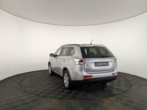 Mitsubishi Outlander III с пробегом 2014 года, цена 2 400 000 рублей, 43000 км, внедорожник, Автокод Объявления