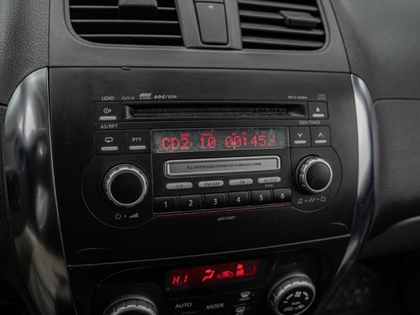 Suzuki SX4 I (Classic) Рестайлинг с пробегом 2011 года, цена 898 000 рублей, 136316 км, хэтчбек, Автокод Объявления