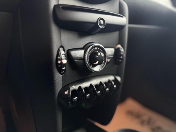 Mini Hatch II (R56) Рестайлинг с пробегом 2013 года, цена 859 000 рублей, 177000 км, хэтчбек, Автокод Объявления