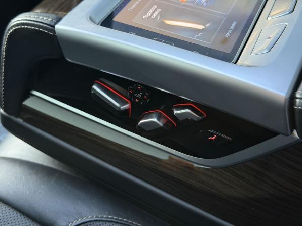 BMW 7 серии VI (G11/G12) с пробегом 2016 года, цена 3 700 000 рублей, 162689 км, седан, Автокод Объявления