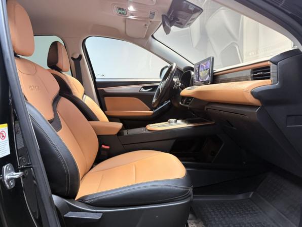 Haval Jolion I с пробегом 2023 года, цена 2 063 000 рублей, 40272 км, внедорожник, Автокод Объявления