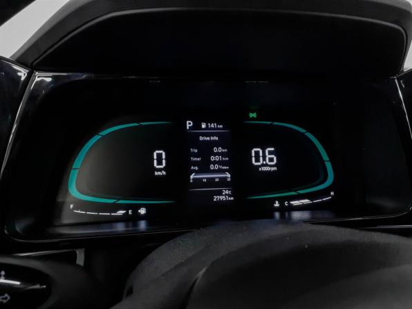 Hyundai Elantra VII (CN7) Рестайлинг с пробегом 2023 года, цена 2 040 000 рублей, 27000 км, седан, Автокод Объявления