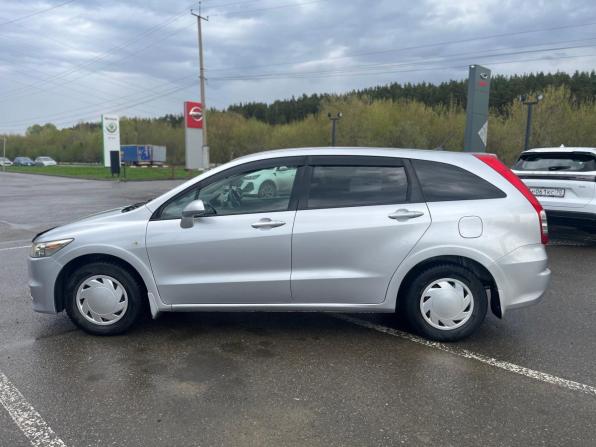 Honda Stream II с пробегом 2007 года, цена 800 000 рублей, 268226 км, минивэн, Автокод Объявления