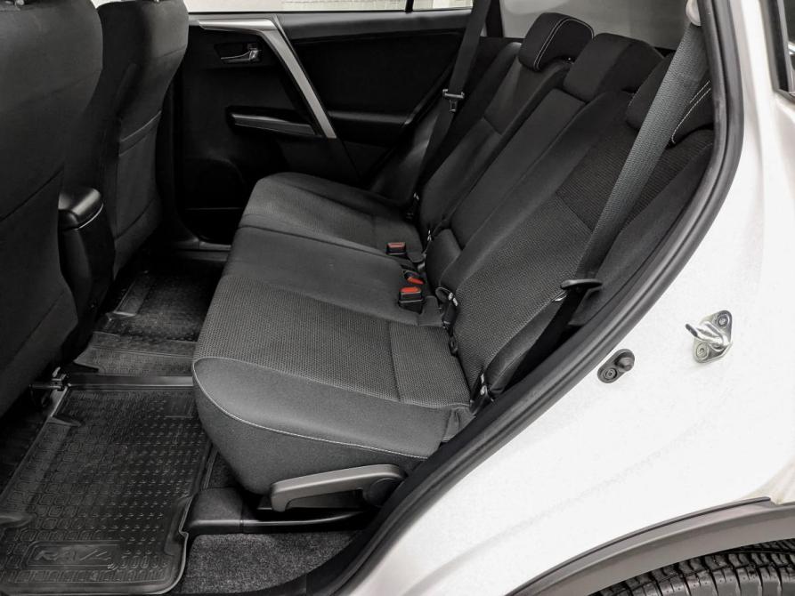 Toyota RAV4 IV (XA40) Рестайлинг Москва  - изображение 17