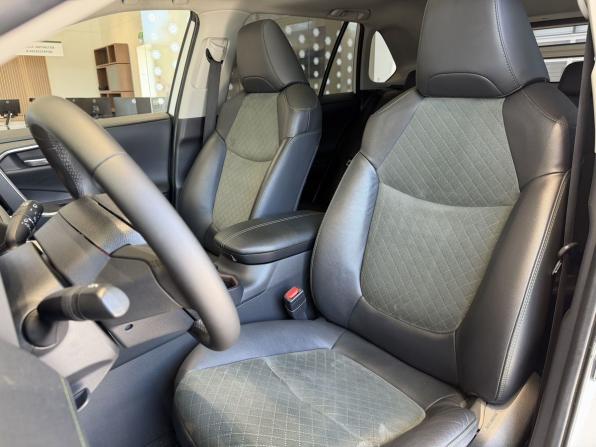 Toyota RAV4 V (XA50) с пробегом 2022 года, цена 2 900 000 рублей, 103000 км, внедорожник, Автокод Объявления