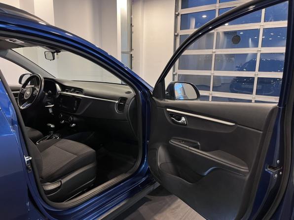 Kia Rio IV Рестайлинг с пробегом 2021 года, цена 1 727 000 рублей, 122914 км, хэтчбек, Автокод Объявления