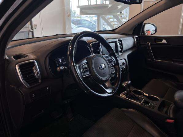 Kia Sportage IV с пробегом 2018 года, цена 2 392 000 рублей, 100805 км, внедорожник, Автокод Объявления