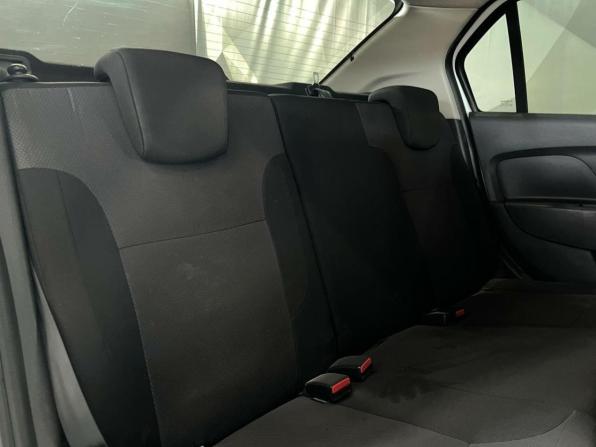 Renault Logan II Рестайлинг с пробегом 2021 года, цена 720 000 рублей, 120552 км, седан, Автокод Объявления