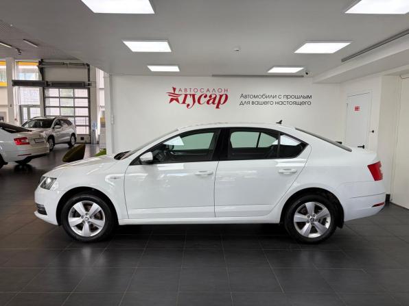 Skoda Octavia III (A7) Рестайлинг с пробегом 2020 года, цена 2 098 000 рублей, 42602 км, лифтбек, Автокод Объявления
