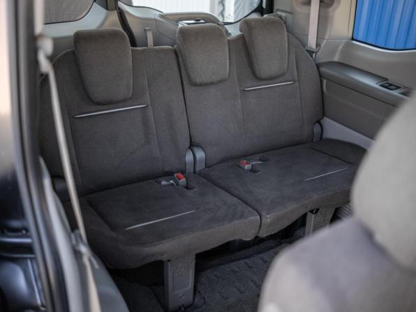 Honda Stepwgn V с пробегом 2015 года, цена 1 799 000 рублей, 176569 км, минивэн, Автокод Объявления