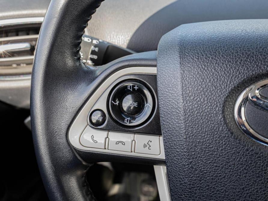 Toyota Prius IV (XW50) Краснодар  - изображение 14
