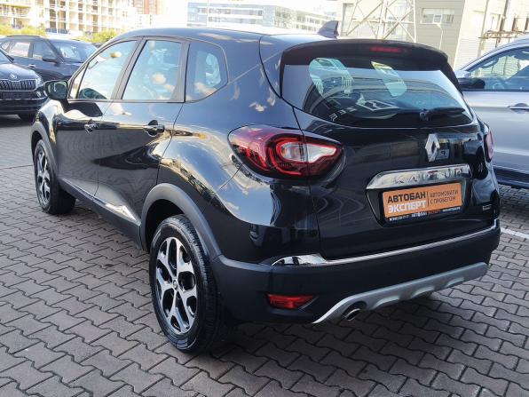 Renault Kaptur I Рестайлинг с пробегом 2021 года, цена 1 619 000 рублей, 107210 км, внедорожник, Автокод Объявления