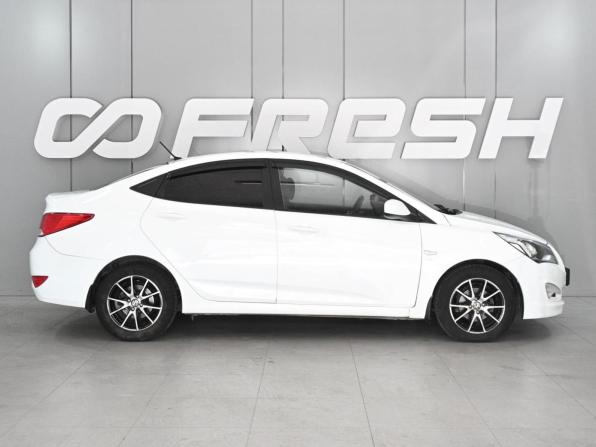 Hyundai Solaris I Рестайлинг с пробегом 2015 года, цена 1 099 000 рублей, 159067 км, седан, Автокод Объявления