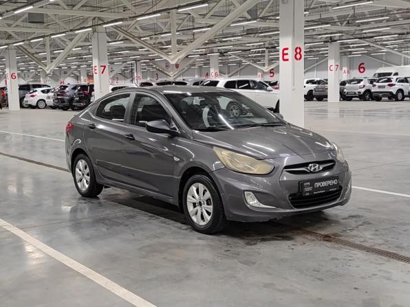 Hyundai Solaris I с пробегом 2013 года, цена 630 000 рублей, 183877 км, седан, Автокод Объявления