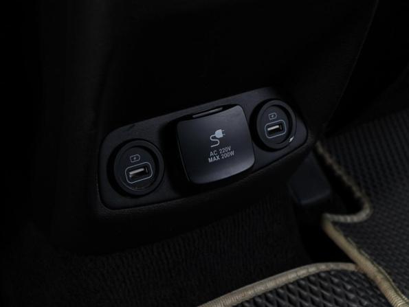 Hyundai Santa Fe IV Рестайлинг с пробегом 2022 года, цена 3 270 000 рублей, 89977 км, внедорожник, Автокод Объявления