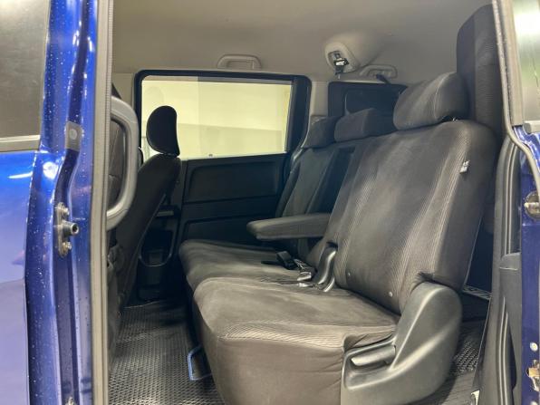 Honda Freed I Рестайлинг с пробегом 2012 года, цена 995 000 рублей, 175000 км, компактвэн, Автокод Объявления